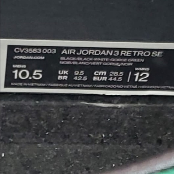 Sz 10.5 JORDAN 3 RETRO SE \'ANIMAL INSTINCT 2.0\'
DN3802-001 100 percent authentic
